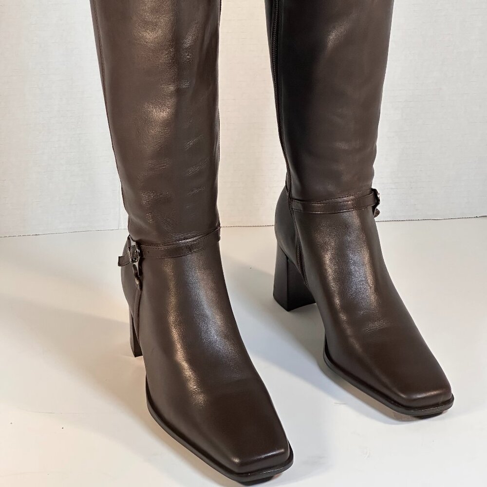 Women's 8.5 Brown Leather boots